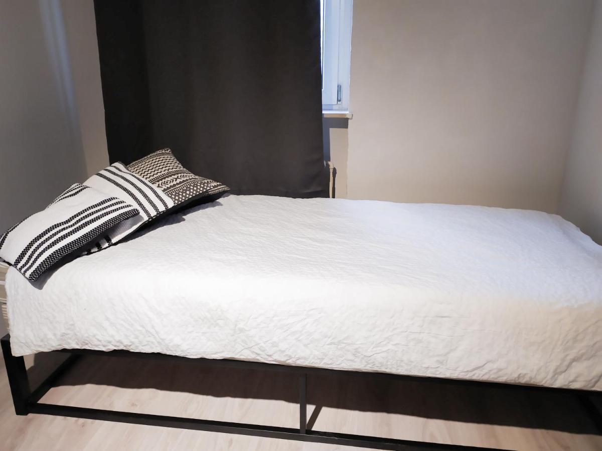 Alte Schule Gaestehaus - Fraeulein Apartment 比特堡 外观 照片